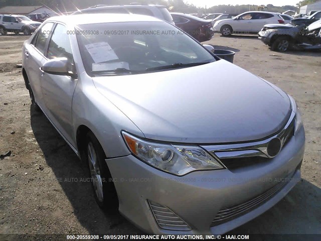4T4BF1FK0CR205807 - 2012 TOYOTA CAMRY SE/LE/XLE SILVER photo 1