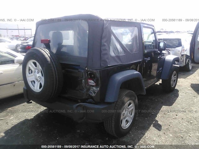 1C4AJWAG9DL676998 - 2013 JEEP WRANGLER SPORT BLACK photo 4