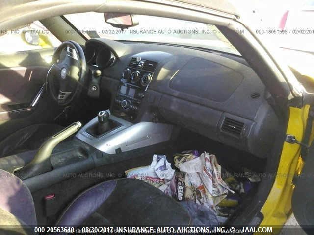 1G8MB35B09Y106402 - 2009 SATURN SKY YELLOW photo 5