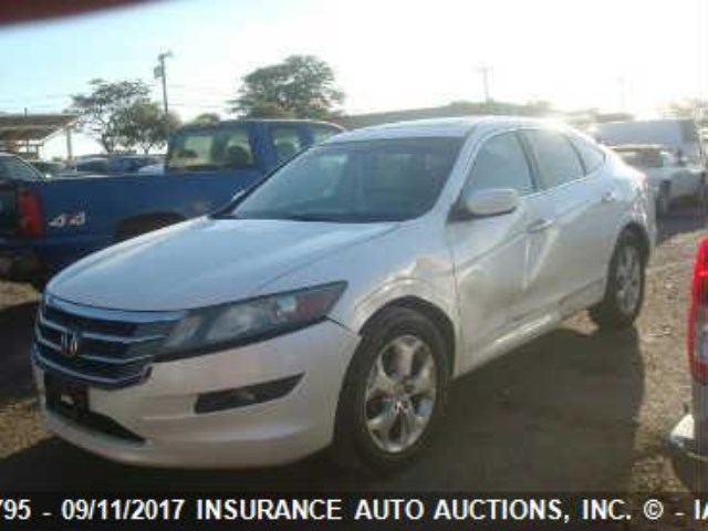 5J6TF2H53AL001919 - 2010 HONDA ACCORD CROSSTOUR EXL WHITE photo 2