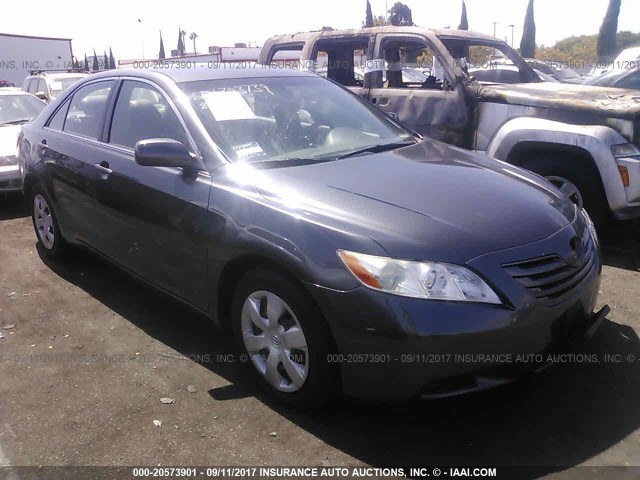 JTNBE46K373079484 - 2007 TOYOTA CAMRY NEW GENERAT CE/LE/XLE/SE GRAY photo 1