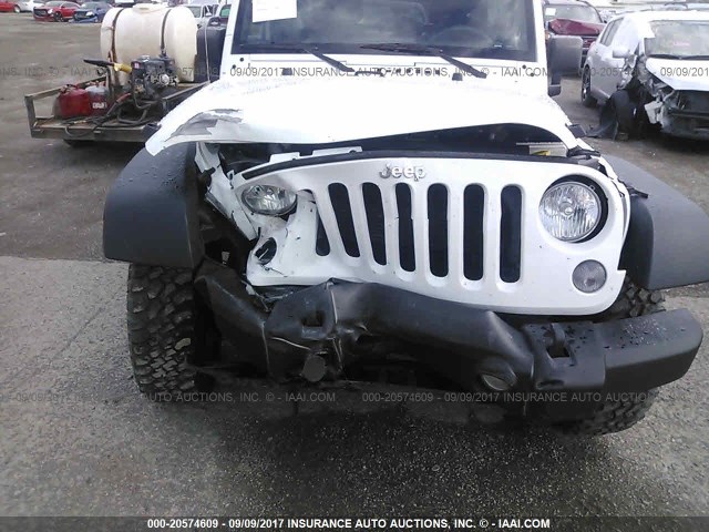 1C4BJWFGXFL744452 - 2015 JEEP WRANGLER UNLIMITE RUBICON WHITE photo 6