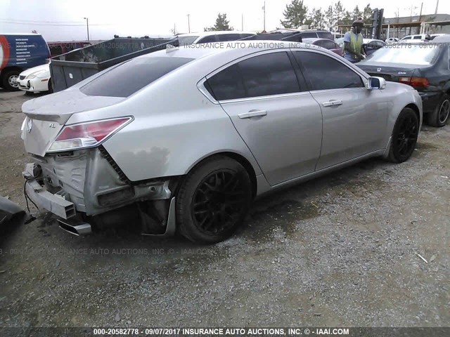19UUA86599A009725 - 2009 ACURA TL SILVER photo 4