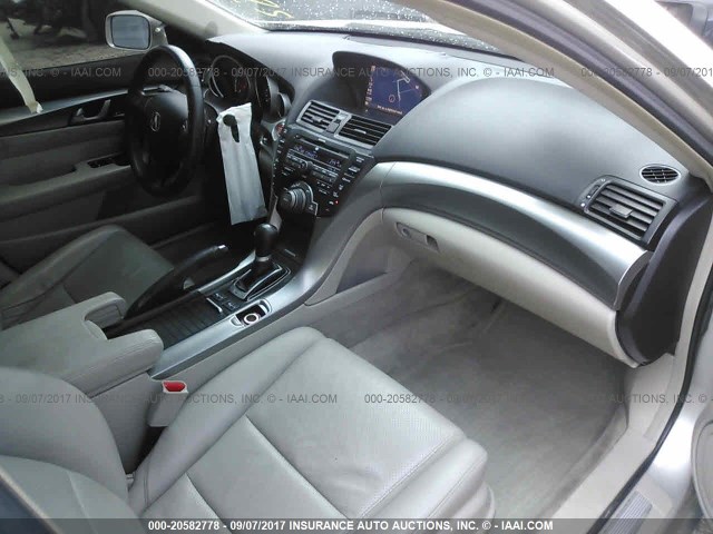 19UUA86599A009725 - 2009 ACURA TL SILVER photo 5