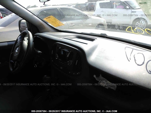 ZFBERFATXF6A13552 - 2015 RAM PROMASTER CITY  白色 照片 5