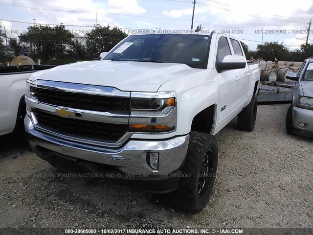 3GCUKREC7GG379975 - 2016 CHEVROLET SILVERADO K1500 LT WHITE photo 2