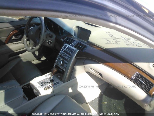 JH4KB16535C014068 - 2005 ACURA RL GRAY photo 5