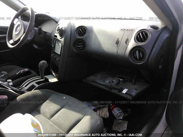 2G2WP552261133468 - 2006 PONTIAC GRAND PRIX Gümüş foto 5