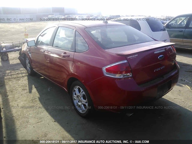 1FAHP35N28W117257 - 2008 FORD FOCUS SE/SEL/SES RED photo 3