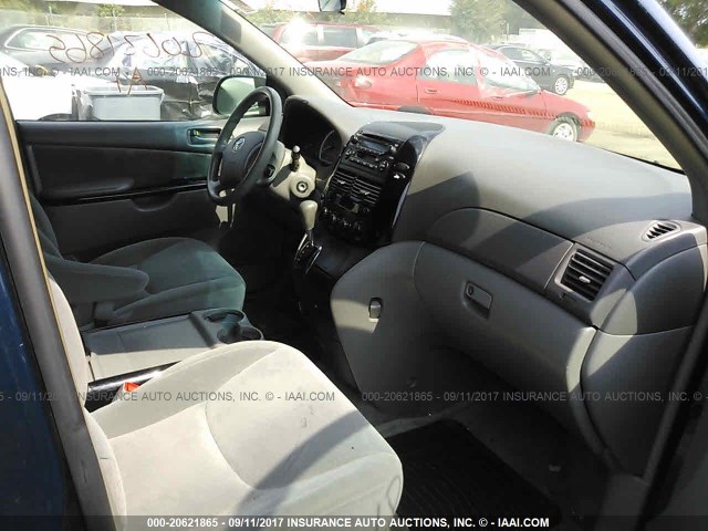 5TDZA23C65S348900 - 2005 TOYOTA SIENNA CE/LE Dark Blue photo 5