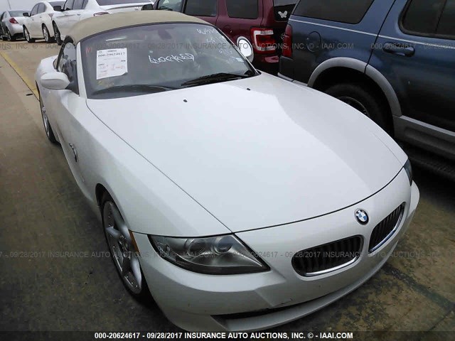 4USBU53547LX02696 - 2007 BMW Z4 3.0SI WHITE photo 1