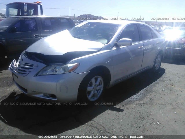 4T1BE46K38U224504 - 2008 TOYOTA CAMRY CE/LE/XLE/SE SILVER photo 2