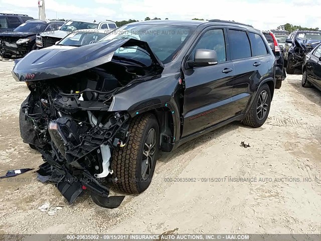 1C4RJFLG2HC734598 - 2017 JEEP GRAND CHEROKEE TRAILHAWK MAROON photo 2