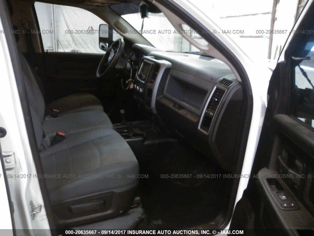 3C6UR5CL7EG272274 - 2014 RAM 2500 ST WHITE photo 5
