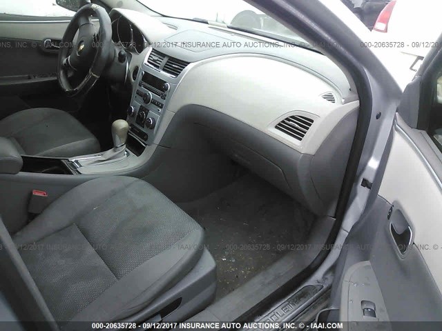 1G1ZC5E04CF201754 - 2012 CHEVROLET MALIBU 1LT 银色 照片 5