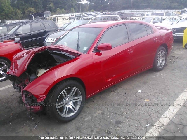 2C3CDXHG5DH537397 - 2013 DODGE CHARGER SXT RED photo 2