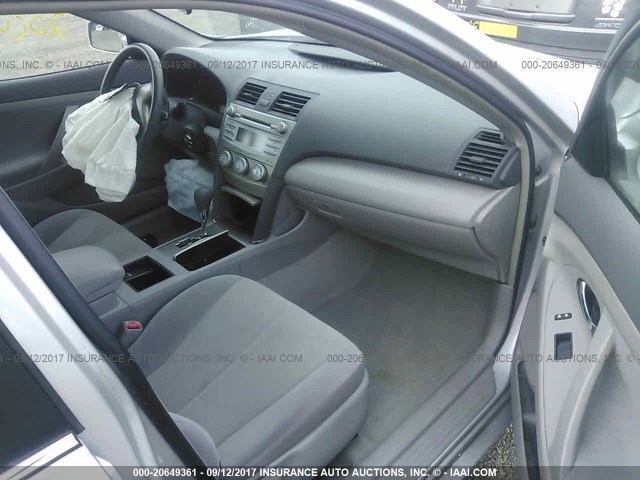 4T1BE46K98U230145 - 2008 TOYOTA CAMRY CE/LE/XLE/SE GRAY photo 5