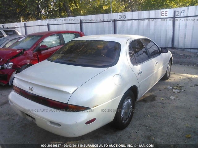 JNKAY21D0RM115549 - 1994 INFINITI J30 WHITE photo 4