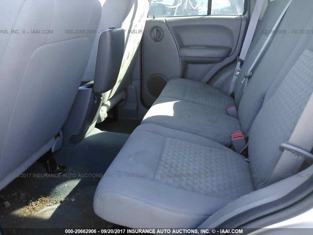 1J4GL48K07W704784 - 2007 JEEP LIBERTY SPORT Gümüş foto 8
