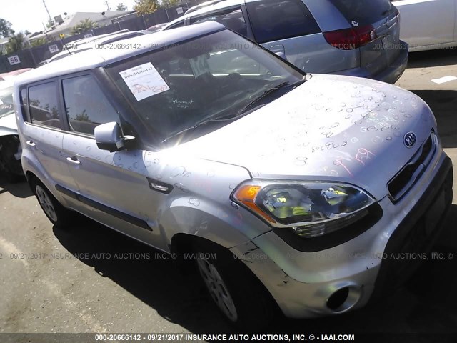 KNDJT2A52D7768643 - 2013 KIA SOUL SILVER photo 1