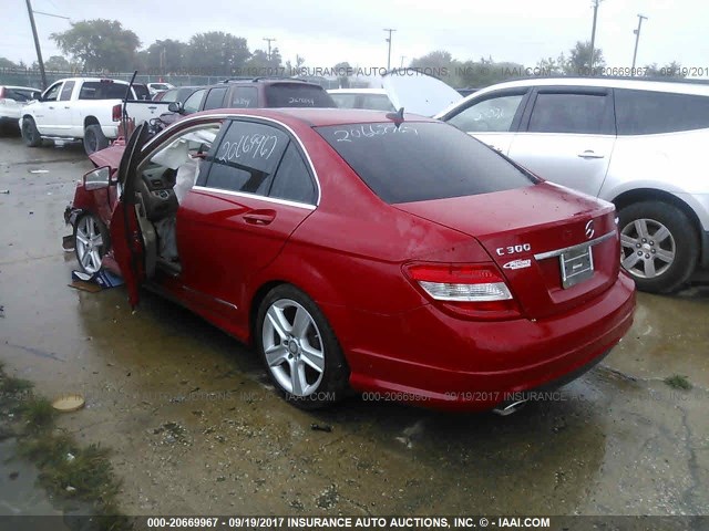 WDDGF8BB5BA522216 - 2011 MERCEDES-BENZ C 300 4MATIC RED photo 3