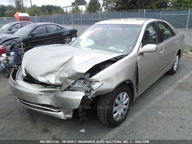 4T1BE32K22U563598 - 2002 TOYOTA CAMRY LE/XLE/SE GOLD photo 2