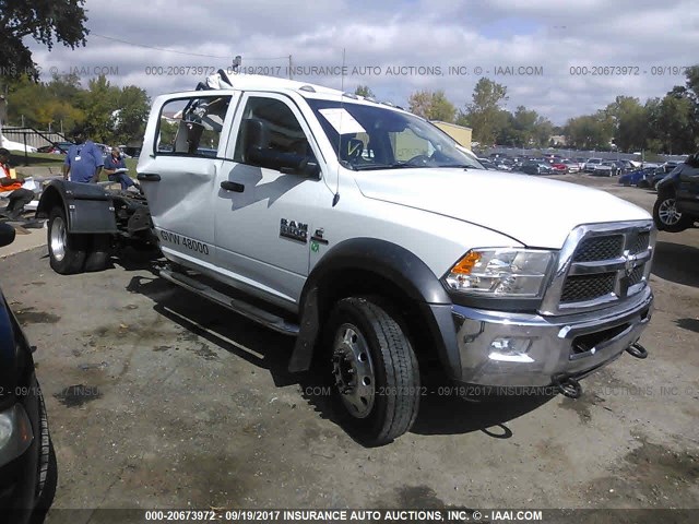 3C7WRMFL8GG388046 - 2016 RAM 5500 CREWCAB  WHITE photo 1