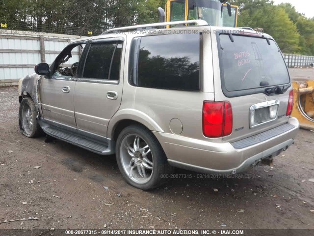 5LMFU28R02LJ14717 - 2002 LINCOLN NAVIGATOR Kahverengi fotoğraf 3