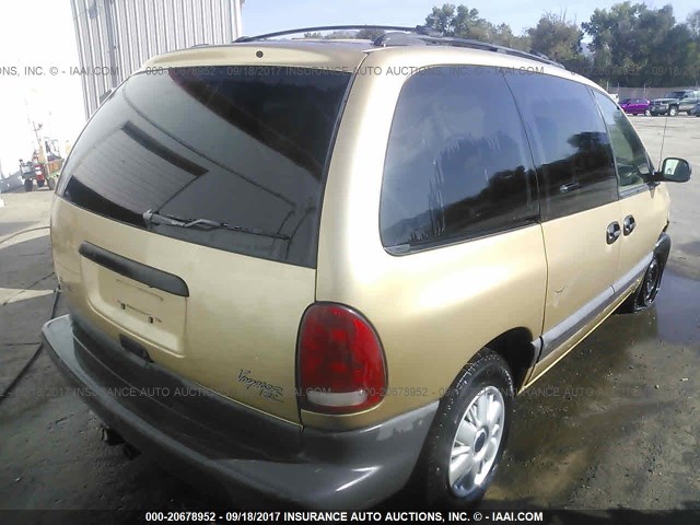 2P4GP4538TR779870 - 1996 PLYMOUTH VOYAGER SE GOLD photo 4