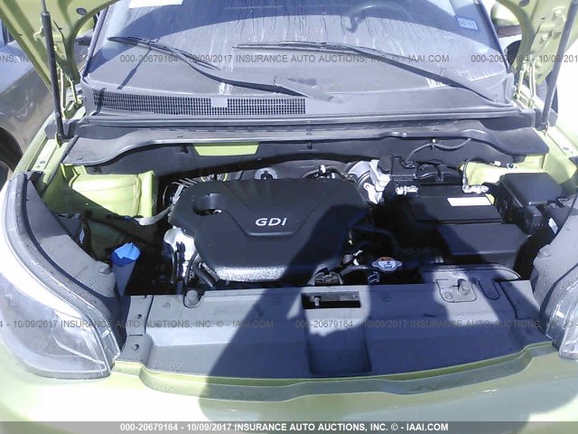 KNDJN2A22F7765874 - 2015 KIA SOUL GREEN photo 10