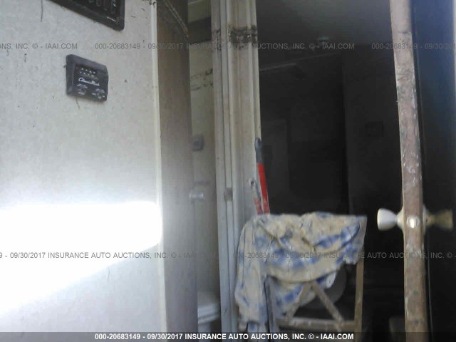 4X4TRLE2XG1870450 - 2016 FOREST RIVER ROCKWOOD  棕色 照片 5