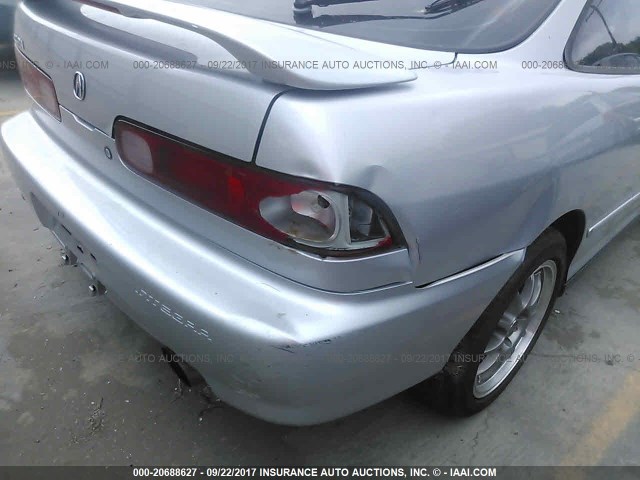 JH4DC43661S005949 - 2001 ACURA INTEGRA GS SILVER photo 6