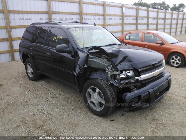 1GNDT13S872107816 - 2007 CHEVROLET TRAILBLAZER LS/LT BLACK photo 1