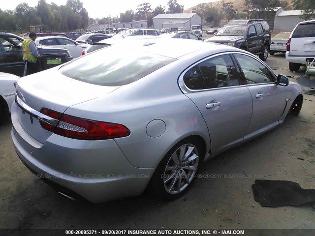 SAJWA0FB9CLS59381 - 2012 JAGUAR XF SILVER photo 4