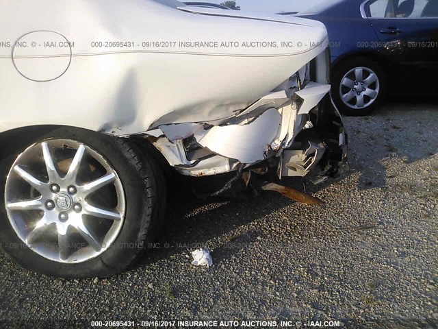 1G4HR57Y96U249539 - 2006 BUICK LUCERNE CXL WHITE photo 6