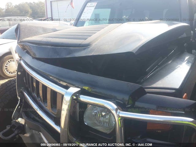 5GTEN13LX88130571 - 2008 HUMMER H3 ALPHA BLACK photo 10