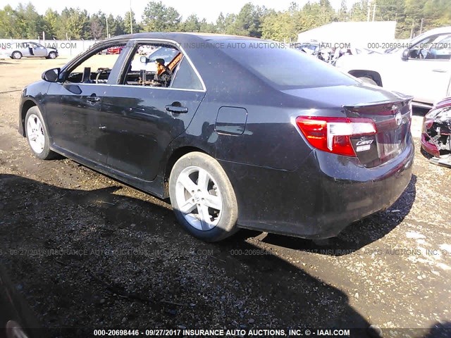 4T1BF1FKXCU604086 - 2012 TOYOTA CAMRY SE/LE/XLE BLACK photo 3