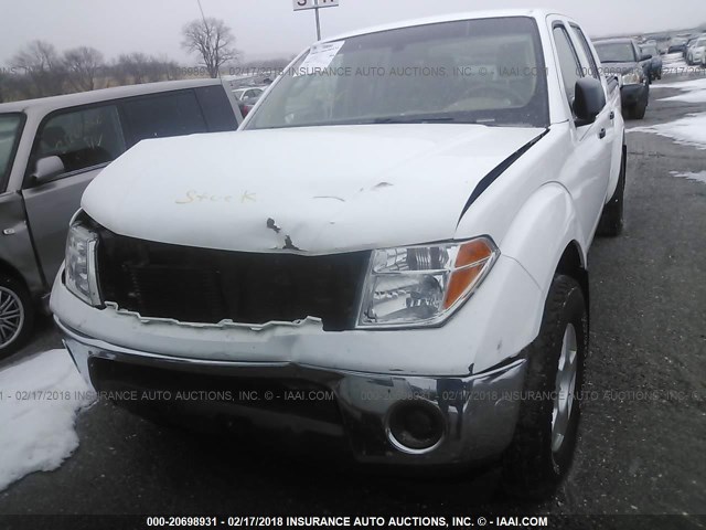 1N6AD07W17C406846 - 2007 NISSAN FRONTIER CREW CAB LE/SE/OFF ROAD WHITE photo 6