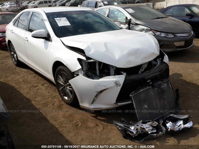 4T1BF1FKXGU136866 - 2016 TOYOTA CAMRY LE/XLE/SE/XSE Weiß Foto 1