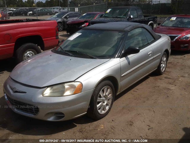 1C3EL75R62N329986 - 2002 CHRYSLER SEBRING GTC SILVER photo 2