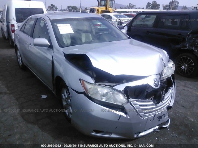 JTNBE46K673120819 - 2007 TOYOTA CAMRY NEW GENERAT CE/LE/XLE/SE SILVER photo 1