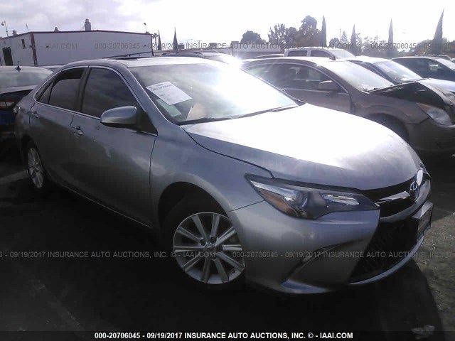 4T1BF1FK9GU123719 - 2016 TOYOTA CAMRY LE/XLE/SE/XSE SILVER photo 1