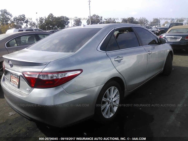 4T1BF1FK9GU123719 - 2016 TOYOTA CAMRY LE/XLE/SE/XSE Argent photo 4