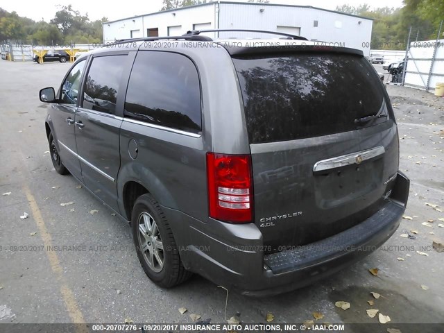 2A4RR5DX8AR207237 - 2010 CHRYSLER TOWN & COUNTRY TOURING GRAY photo 3