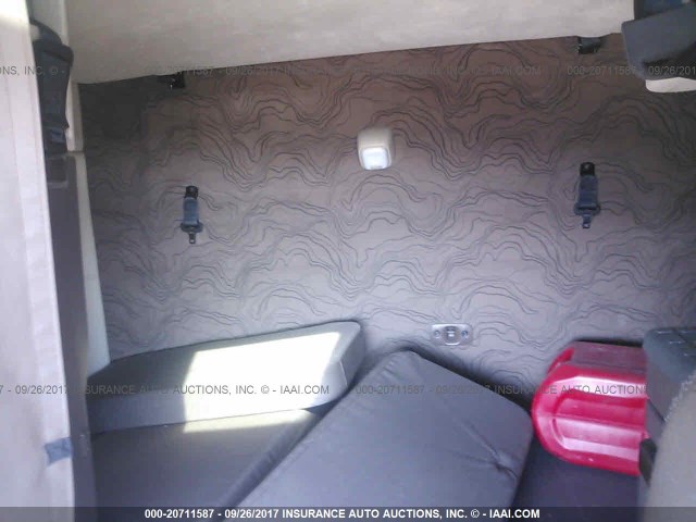 4V4NC9EJ6GN949847 - 2016 VOLVO VNL أسود صورة 7