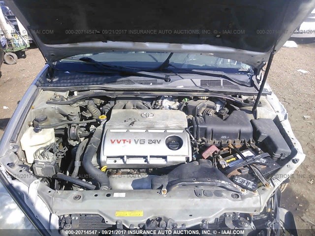 4T1BF32KX4U070171 - 2004 TOYOTA CAMRY LE/XLE/SE SILVER photo 10