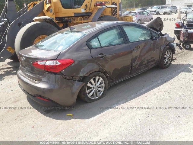 KNAFX4A68F5269260 - 2015 KIA FORTE LX GRAY photo 4