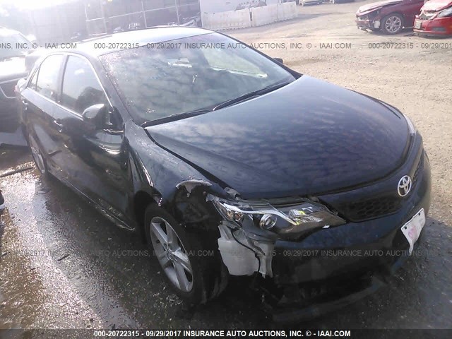 4T1BF1FK4EU315580 - 2014 TOYOTA CAMRY L/SE/LE/XLE 黑色 照片 1