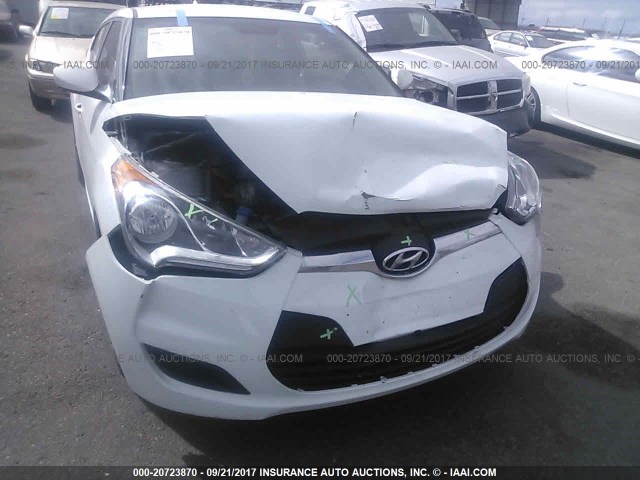 KMHTC6AD7GU291216 - 2016 HYUNDAI VELOSTER WHITE photo 6