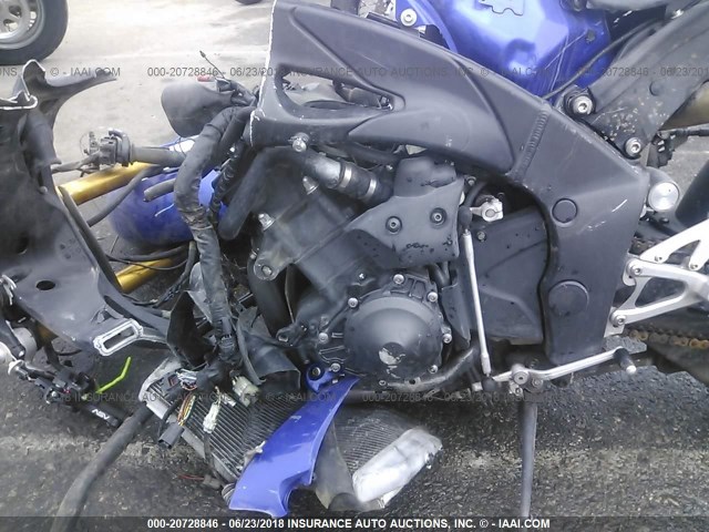 JYARN23Y2CA002672 - 2012 YAMAHA YZFR1 C BLUE photo 9